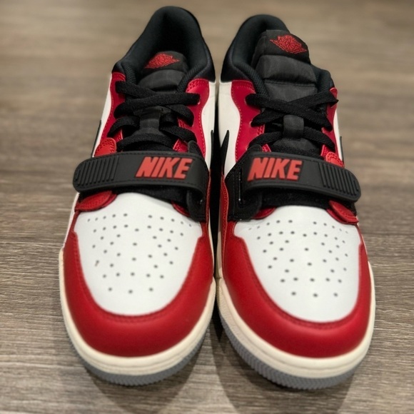 Nike Air Jordan Legacy 312 Low Chicago Flag Black Sneakers, New sz 10.5,… main image 4